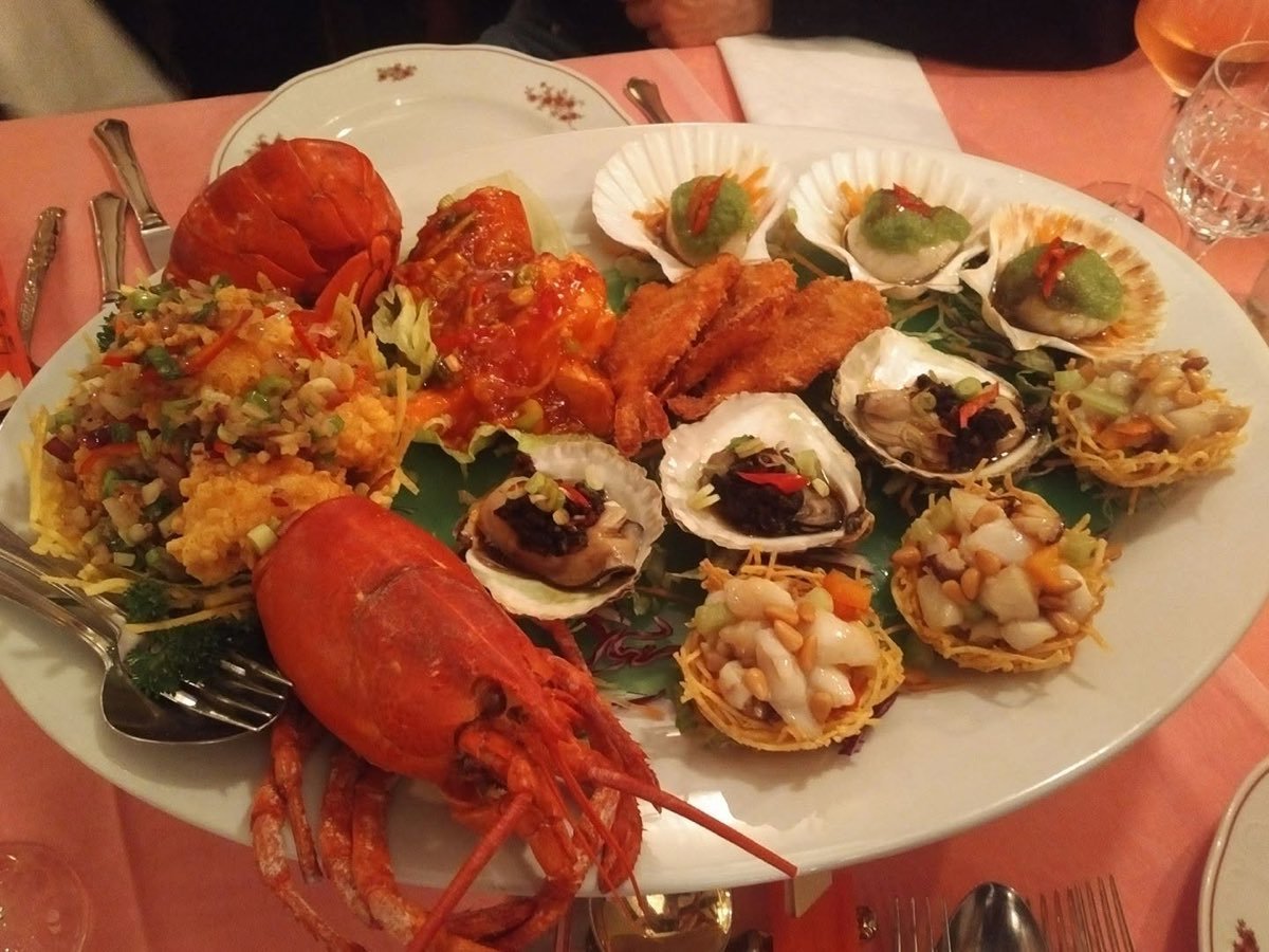 Vijf-gangen Sichuan Delights schotel met kreeft, oesters en delicatessen